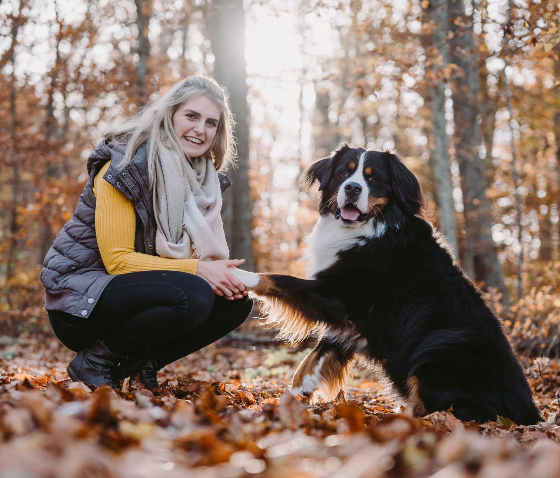 Larissa Kettner mit Hund - Tiertherapie
